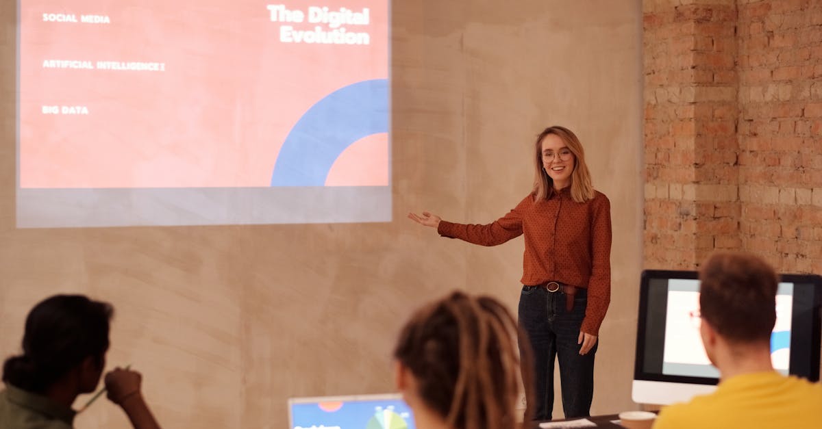 短信营销与微信营销:哪种更符合中国市场?